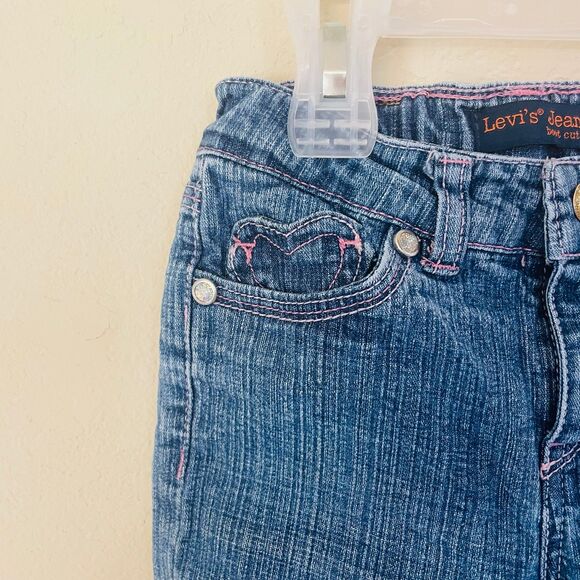 Levi's girls jeans with pink sewing and glitter buttons heart pockets size 5 - Picture 3 of 5